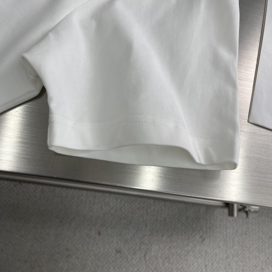 Cotton short-sleeved T-shirt