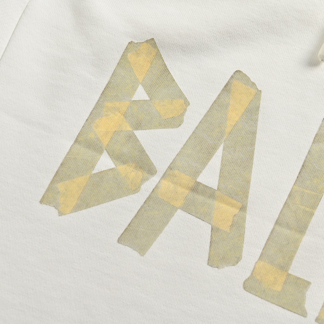 Masking tape print shorts