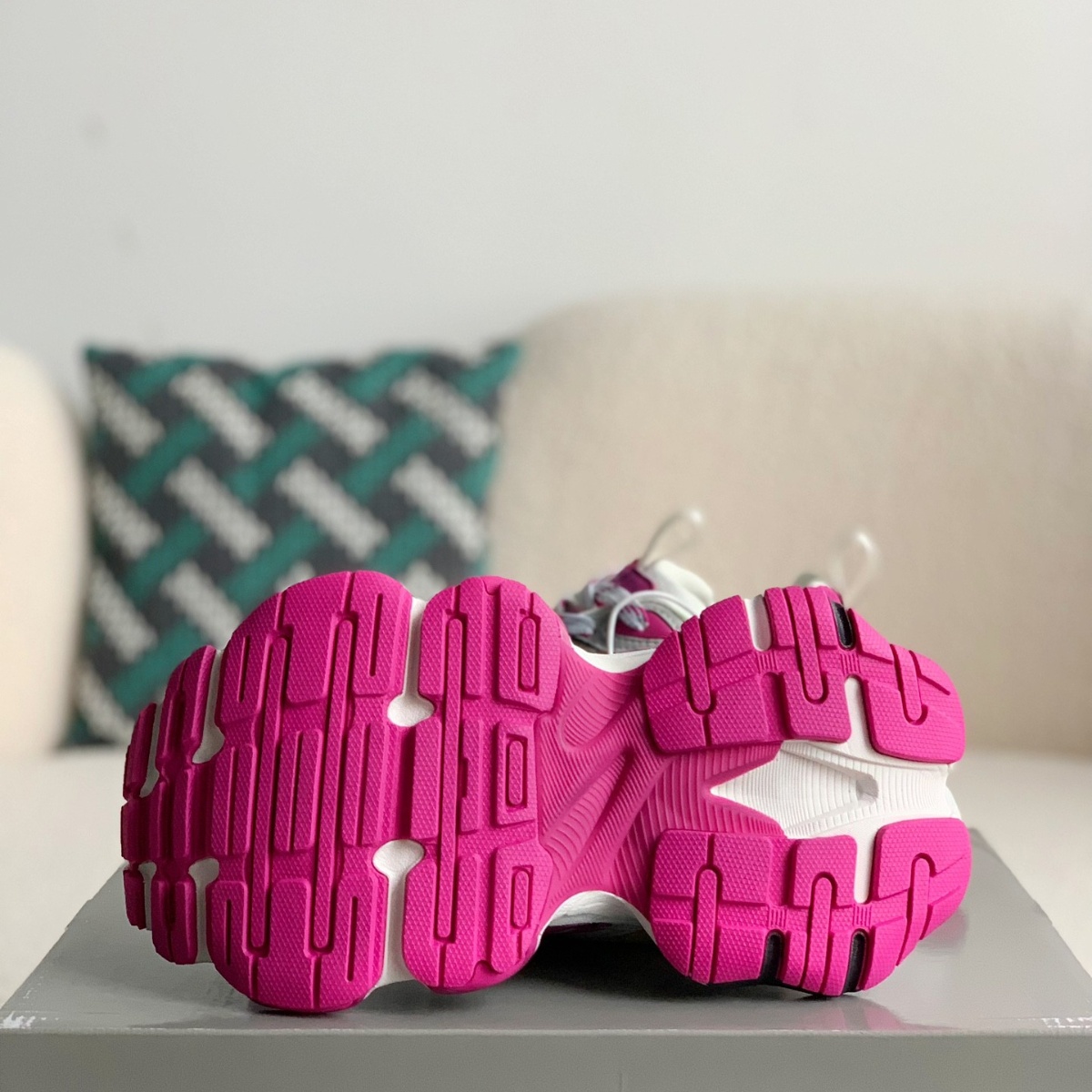 Balenciaga Cargo Sneakers in Grey/White/Pink