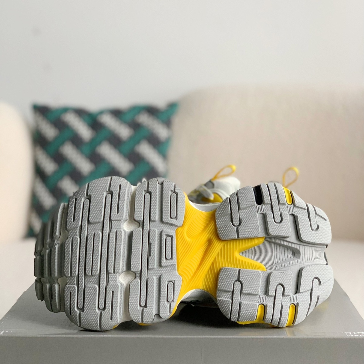 Balenciaga Sneaker Grey Black Yellow