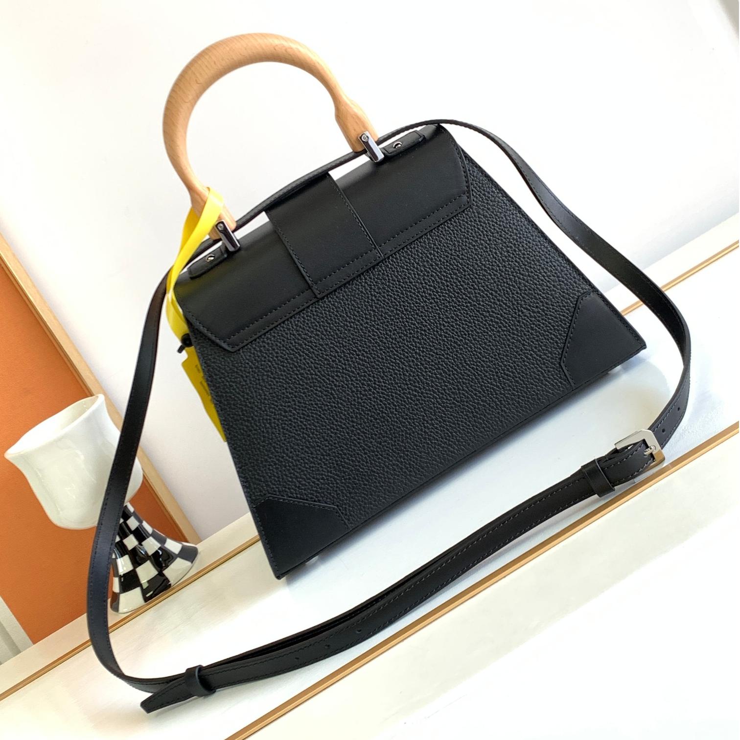 Women's genuine leather handbags