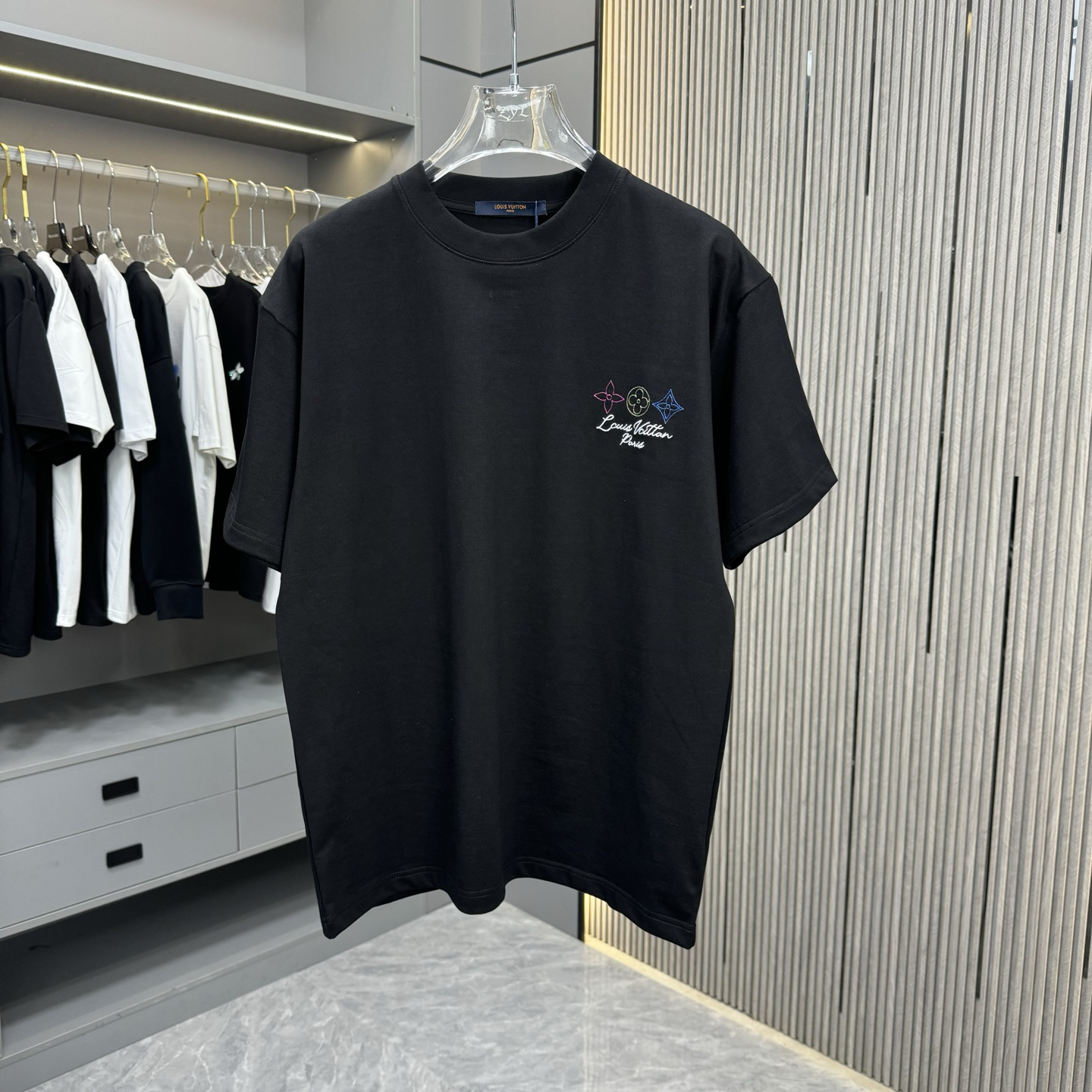 Three flower pattern print short sleeve T-shirt