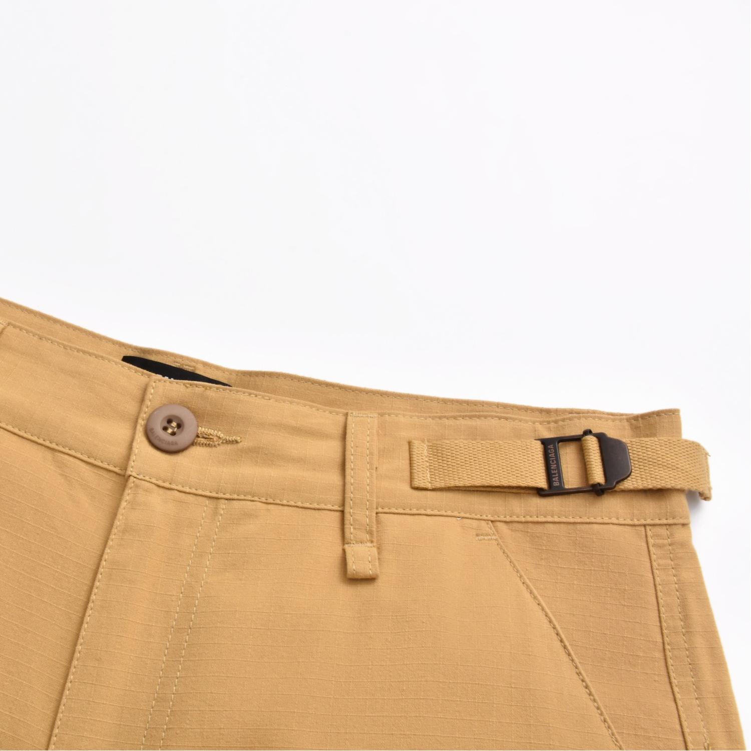 Multi-pocket panelled jeans