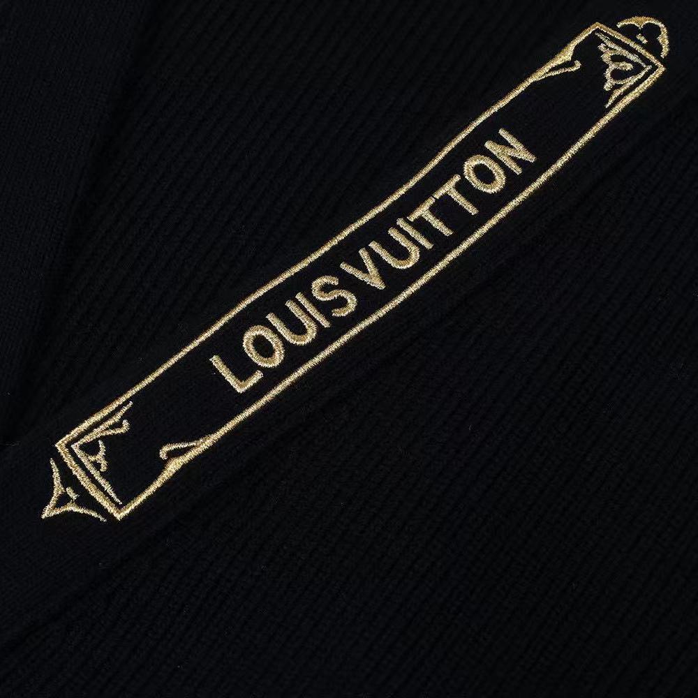 Gold Frame Knitted Sweater