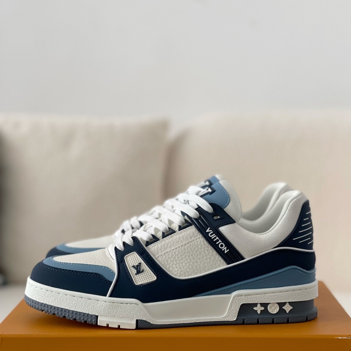Men's Trainers Blue Beige