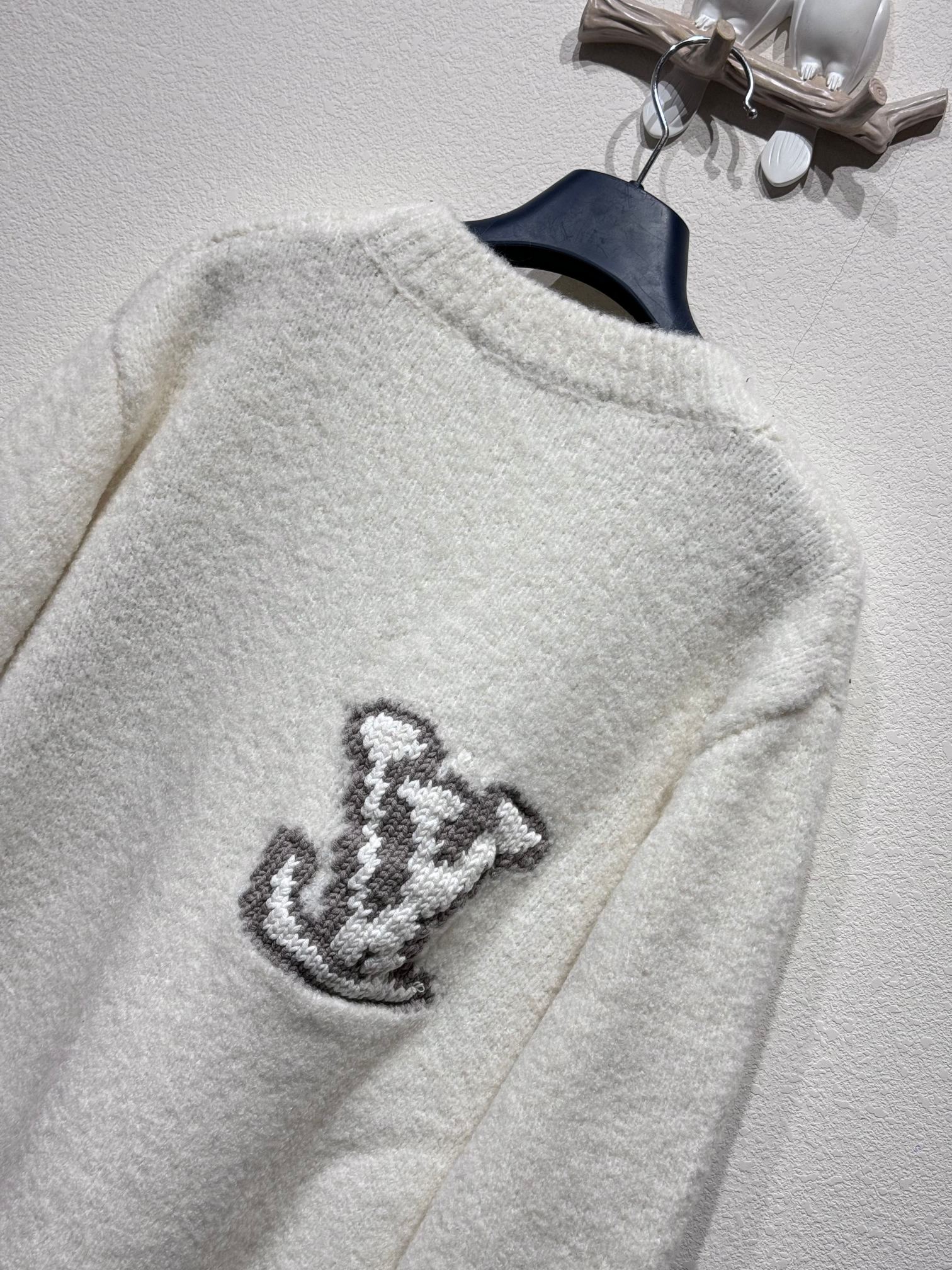 Classic Intarsia LOGO Sweater
