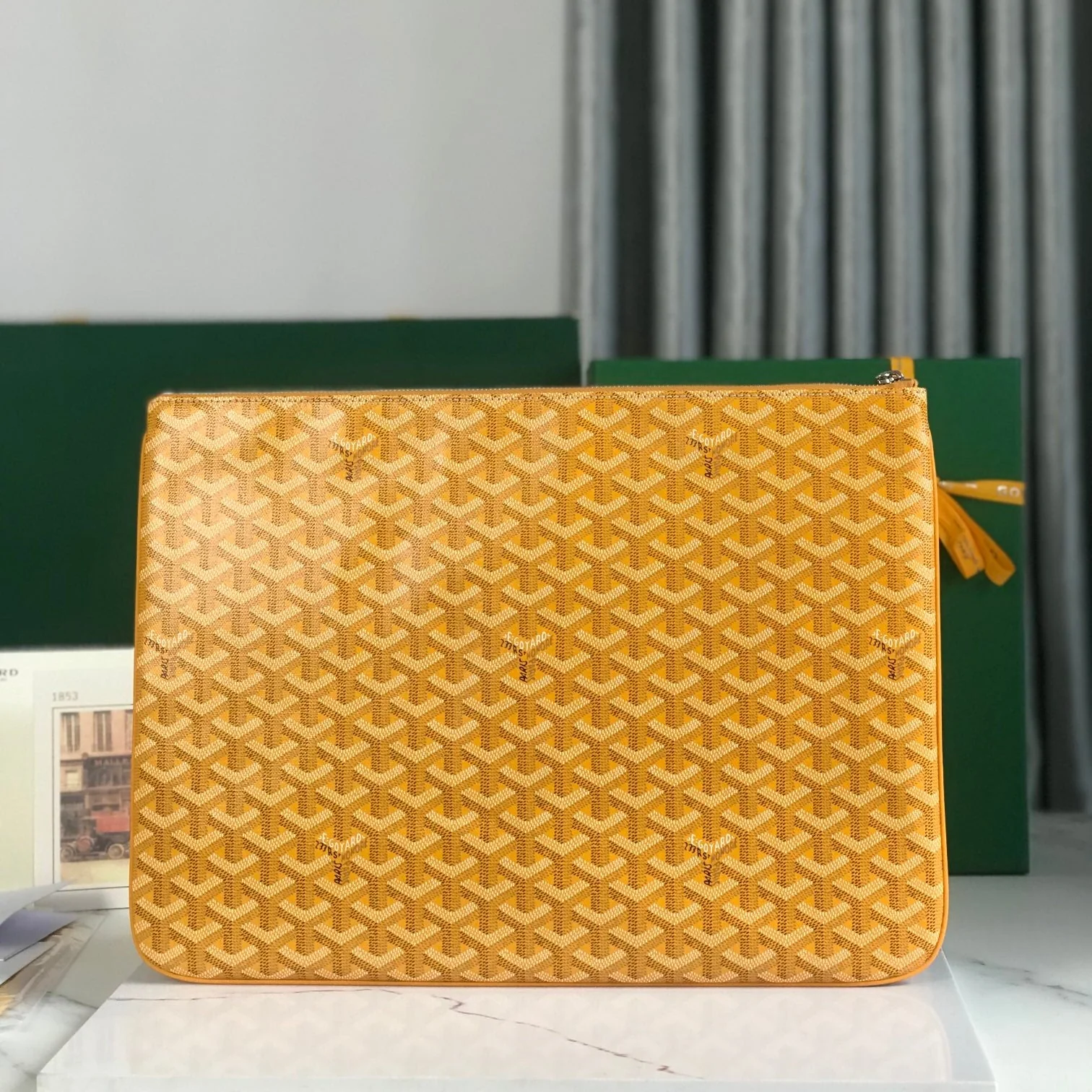 Pouch 40 In Yellow Canvas