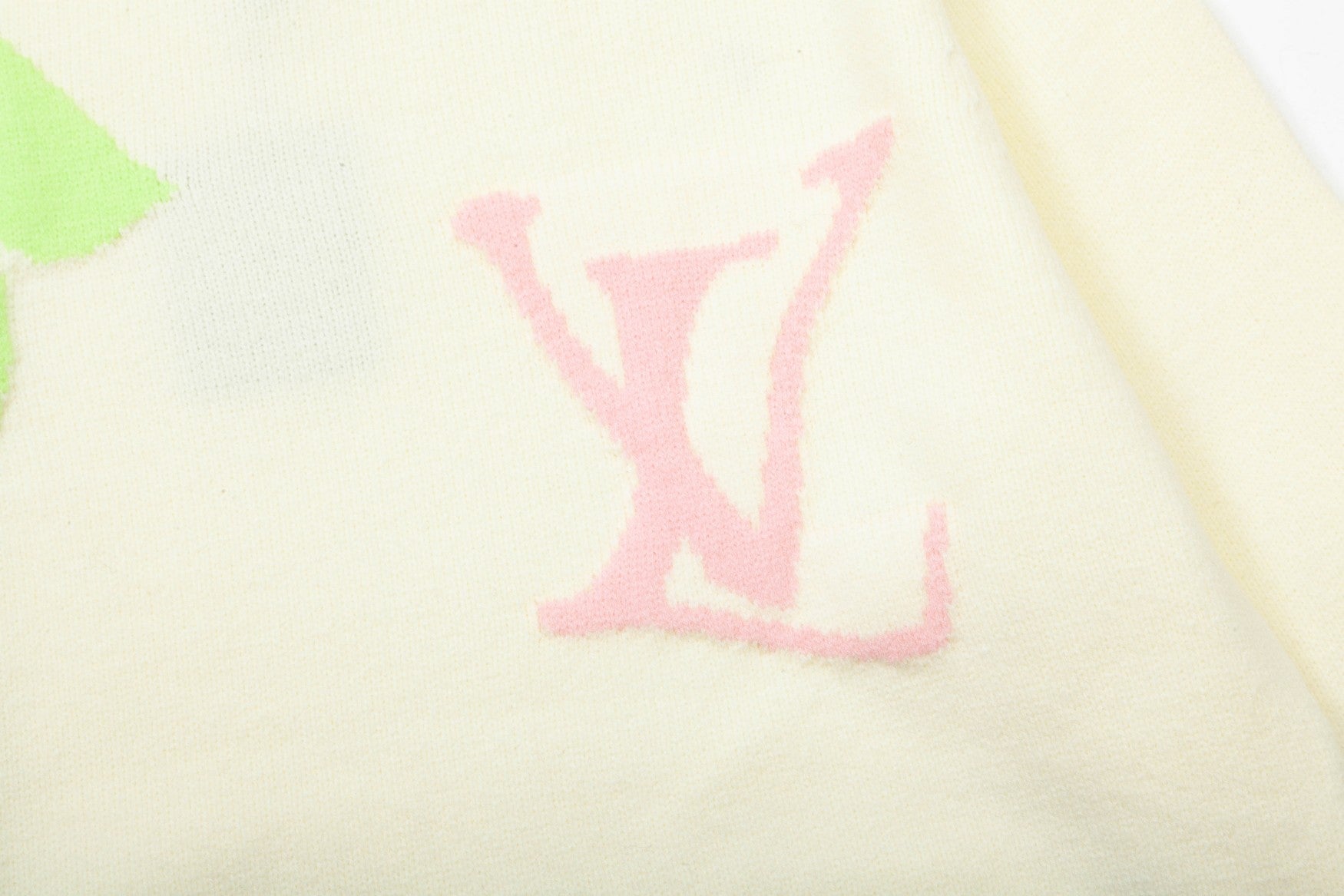 New High Quality Soft Sweater