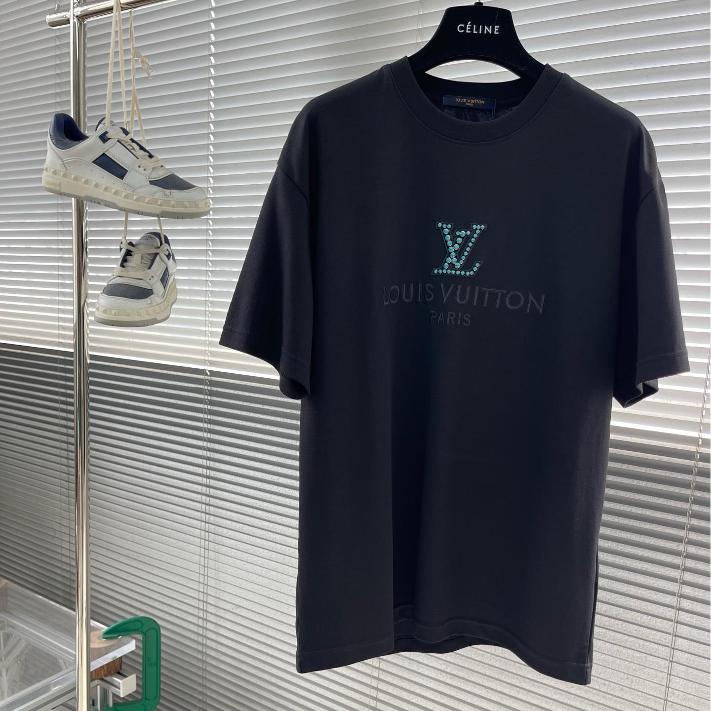 Emerald embroidered T-shirt