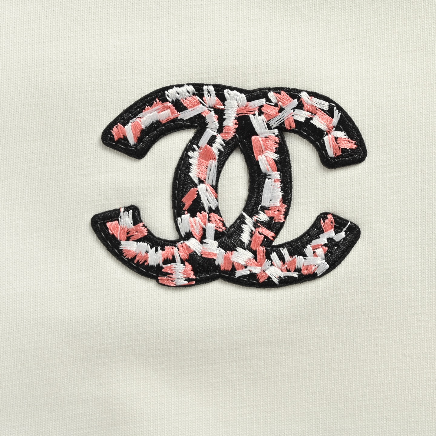 Snowflake embroidered T-shirt