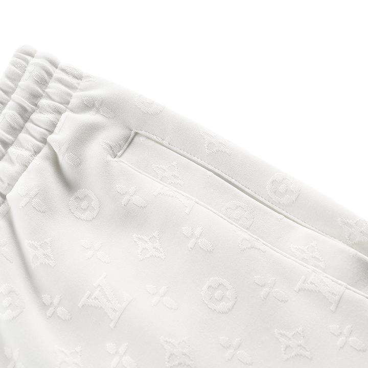 2025 new light luxury shorts