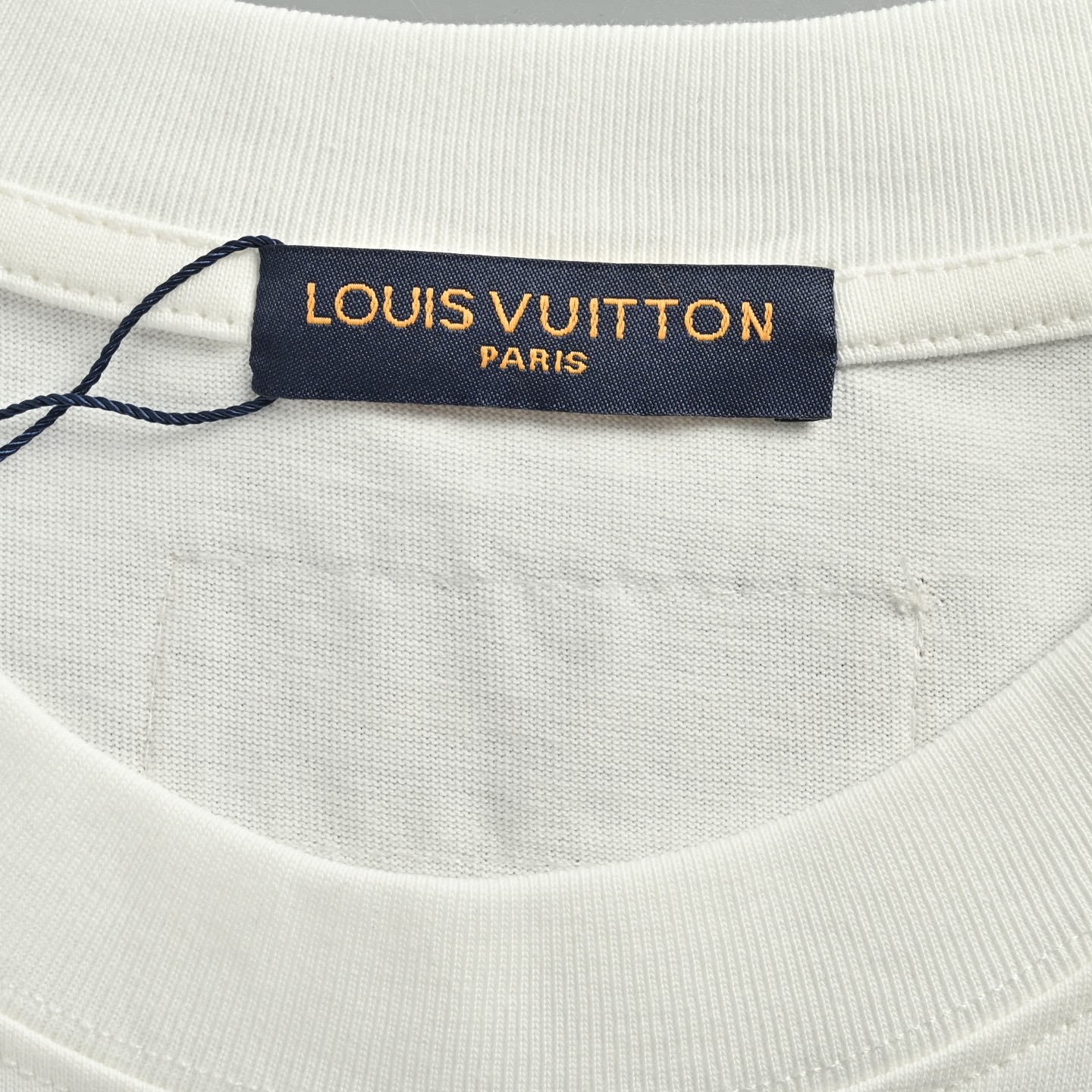 Clouds and large letters embroidered T-shirt