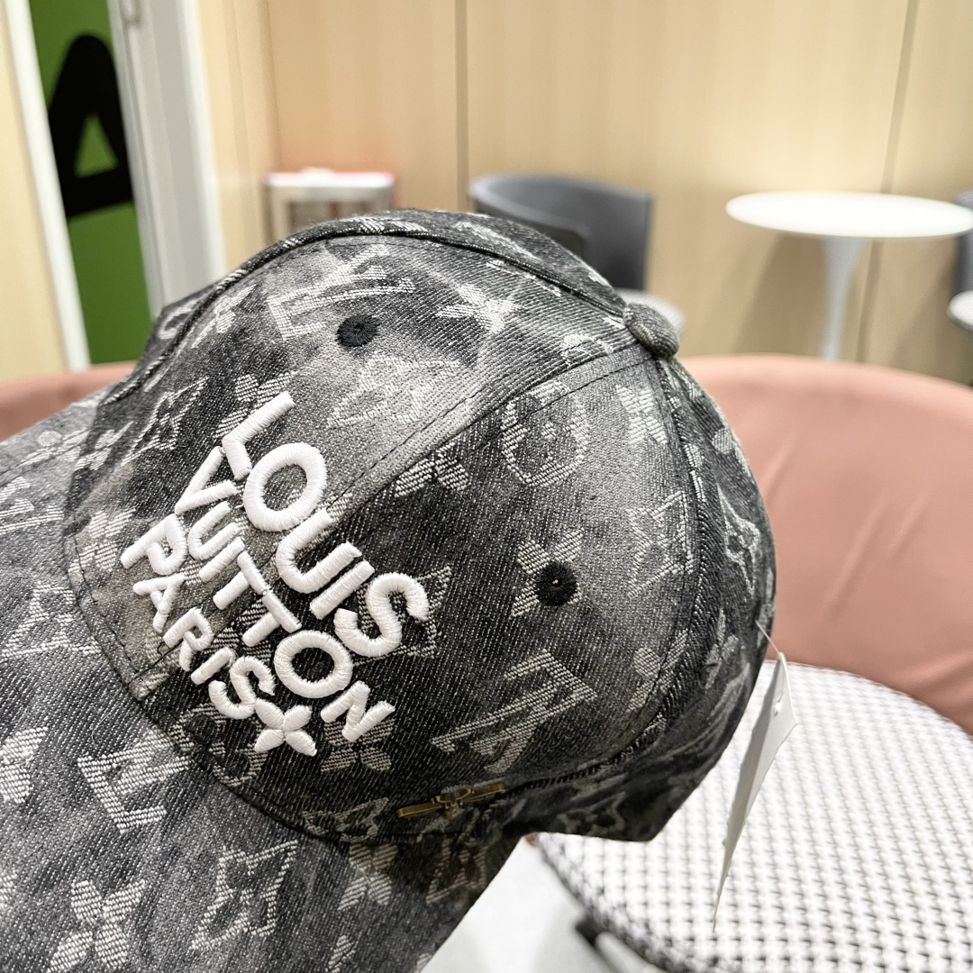 Embroidered baseball cap