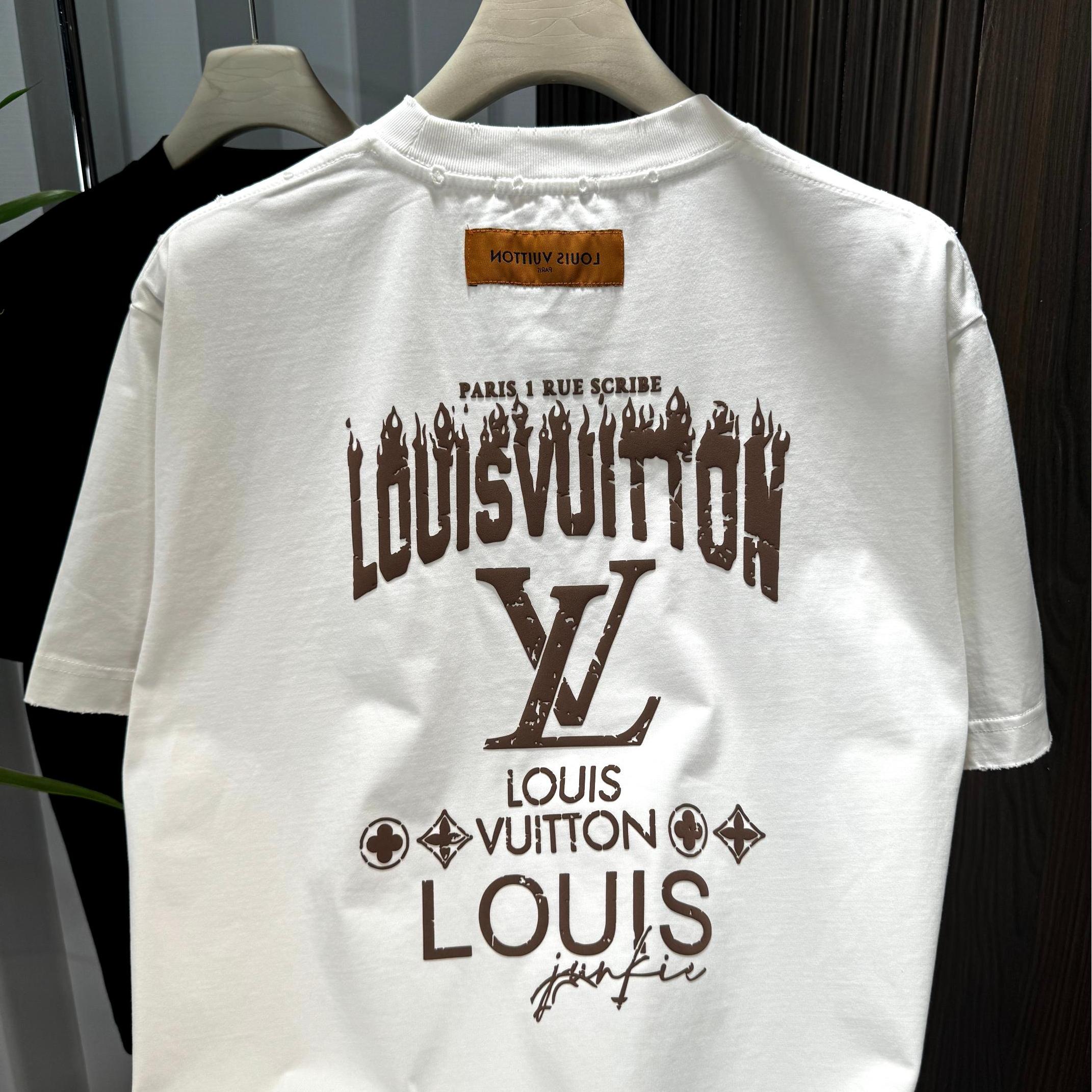 Distressed washed short-sleeved T-shirt