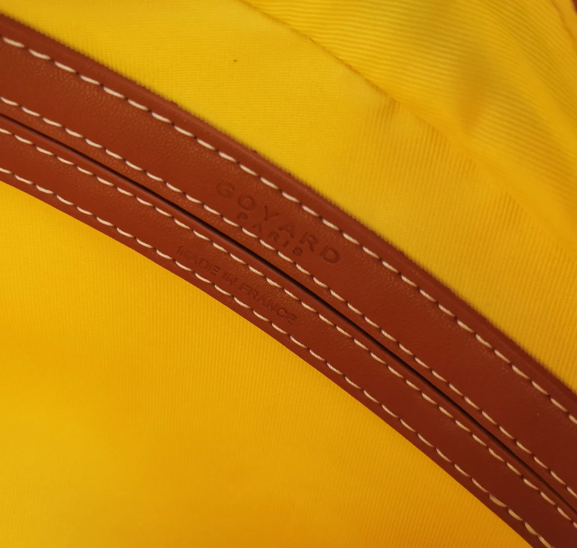 Cap-Vert Pm Bag 23cm Black Tan