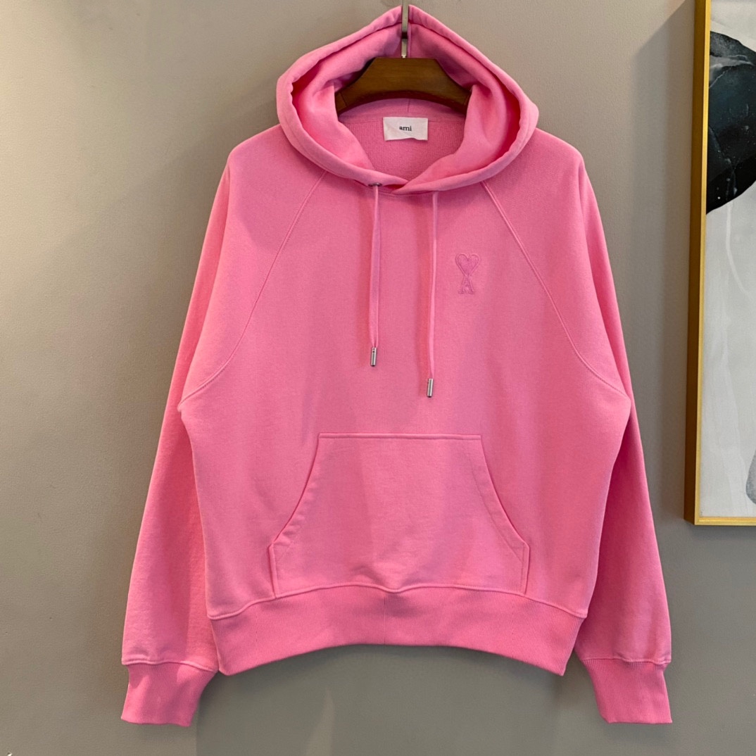Heart Towel Embroidery Raglan Crewneck Sweatshirt