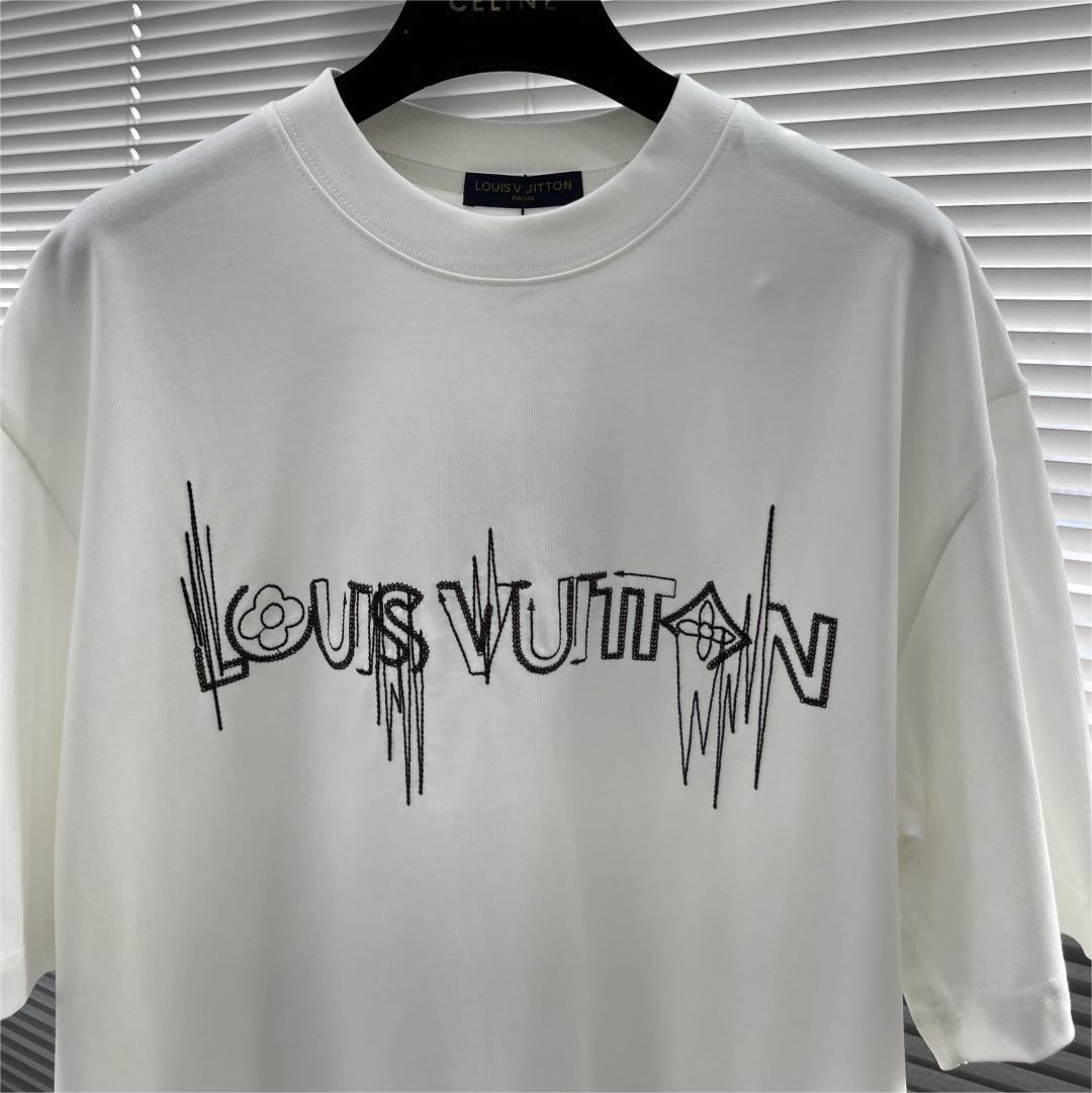 New round neck fashion short sleeve T-shirt