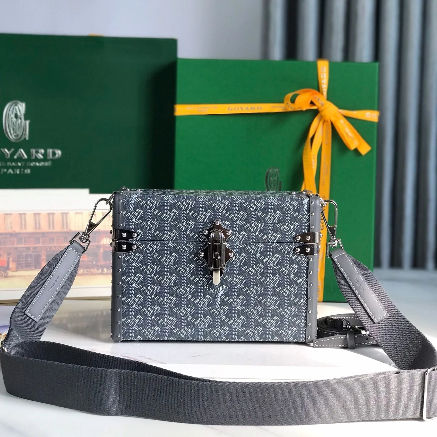 Bag 21 In Grey Canvas & Cowhide