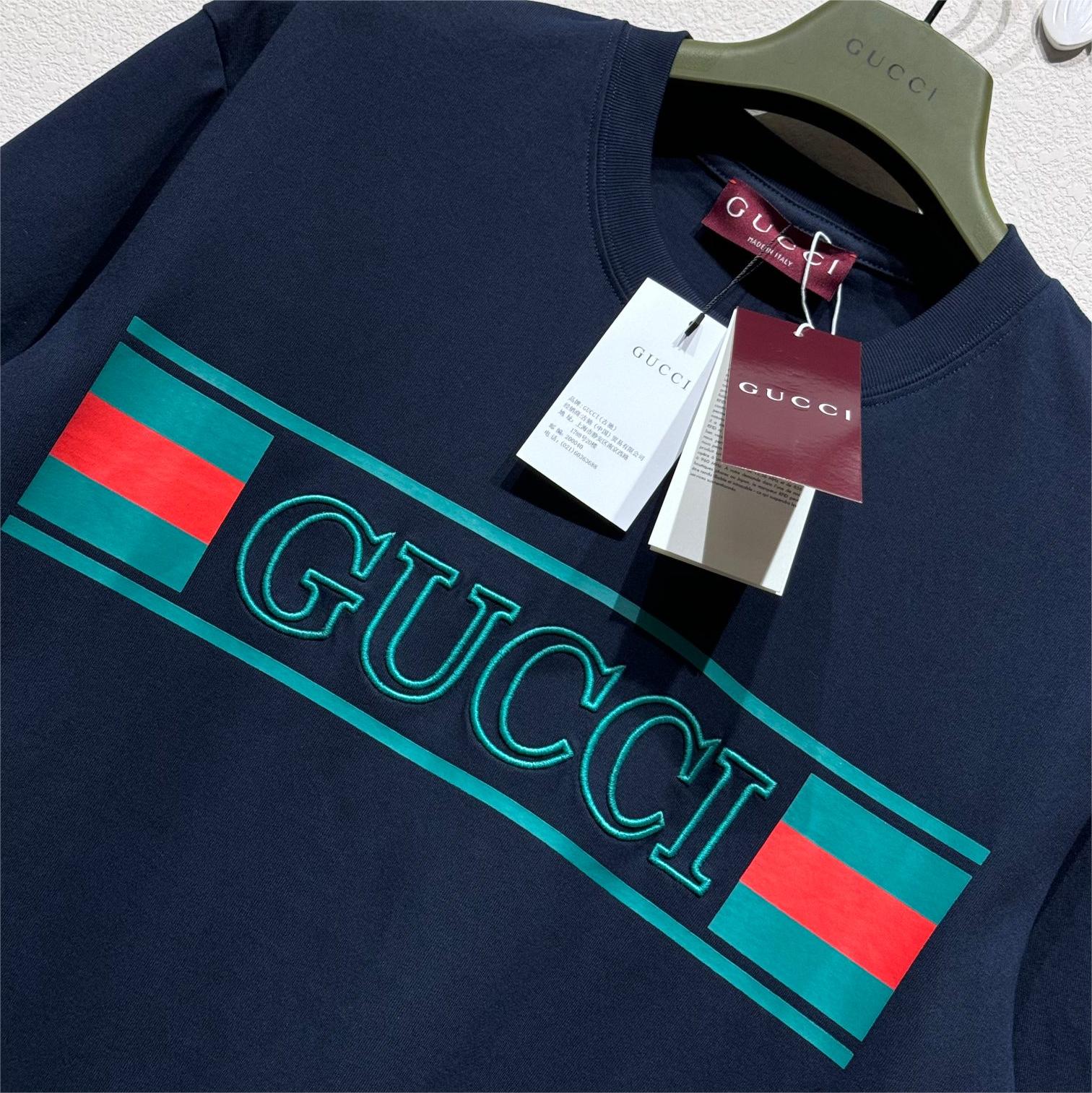 Classic Two-Tone Embroidered T-shirt