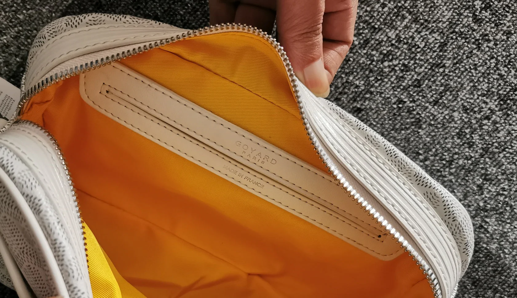 Cap-Vert Pm Bag 23cm White