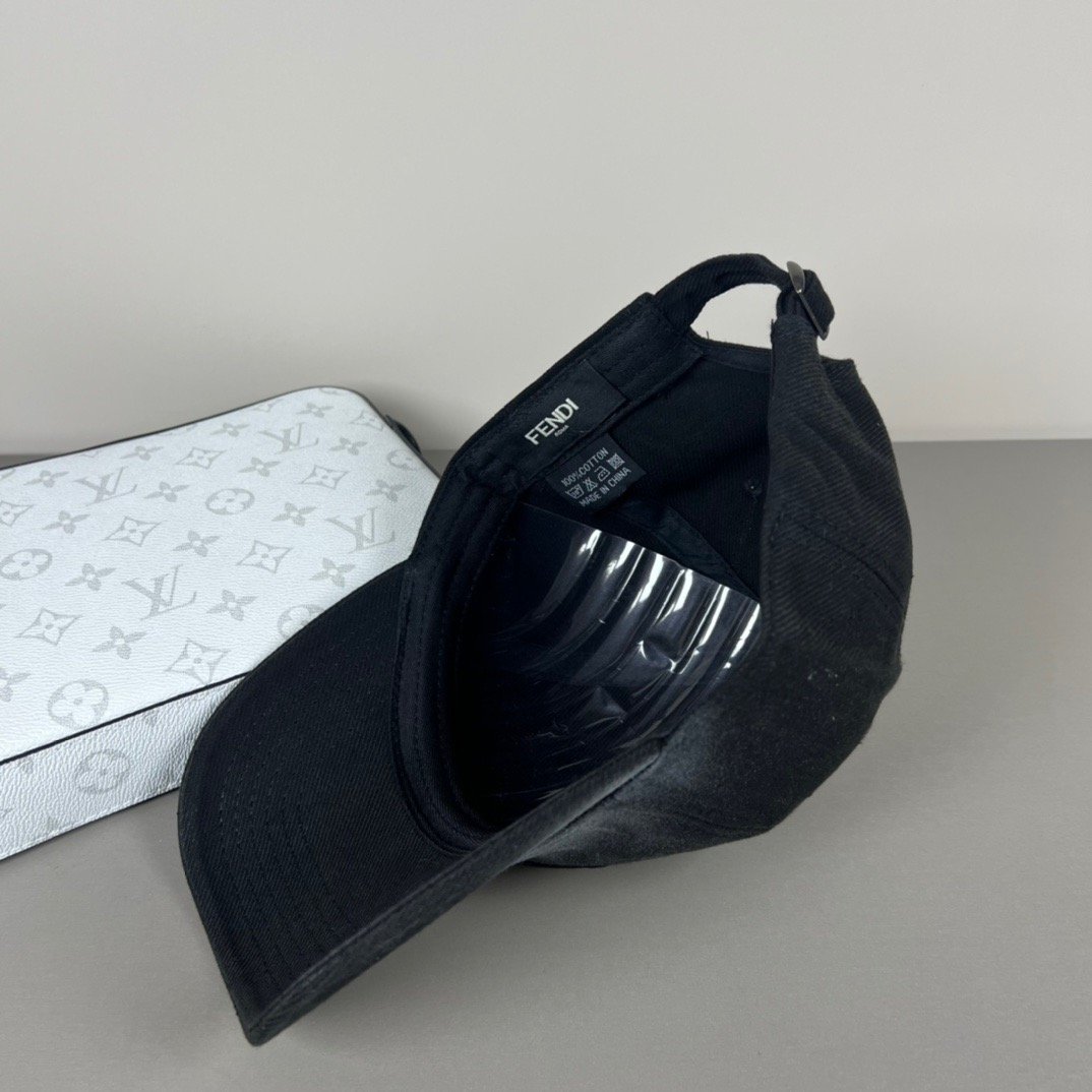 Lettering Baseball Cap