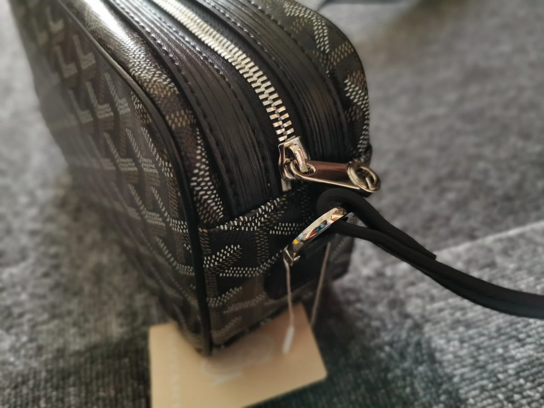 Cap-Vert Pm Bag 23cm Black