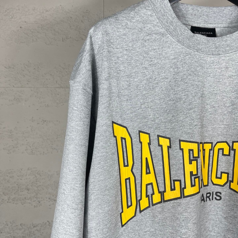 Cracked Letter Crease Short-Sleeved T-Shirt