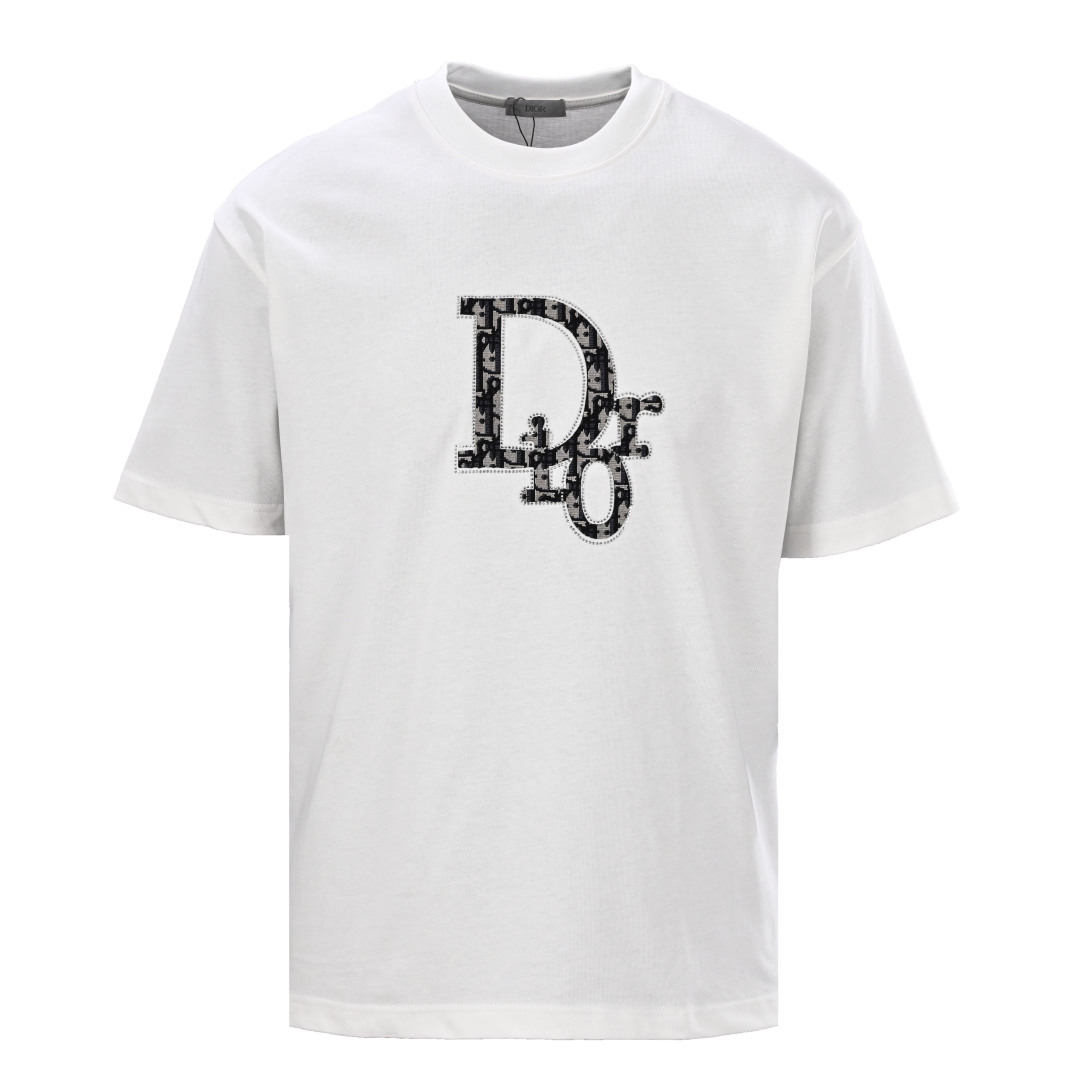 Patch printed embroidered T-shirt