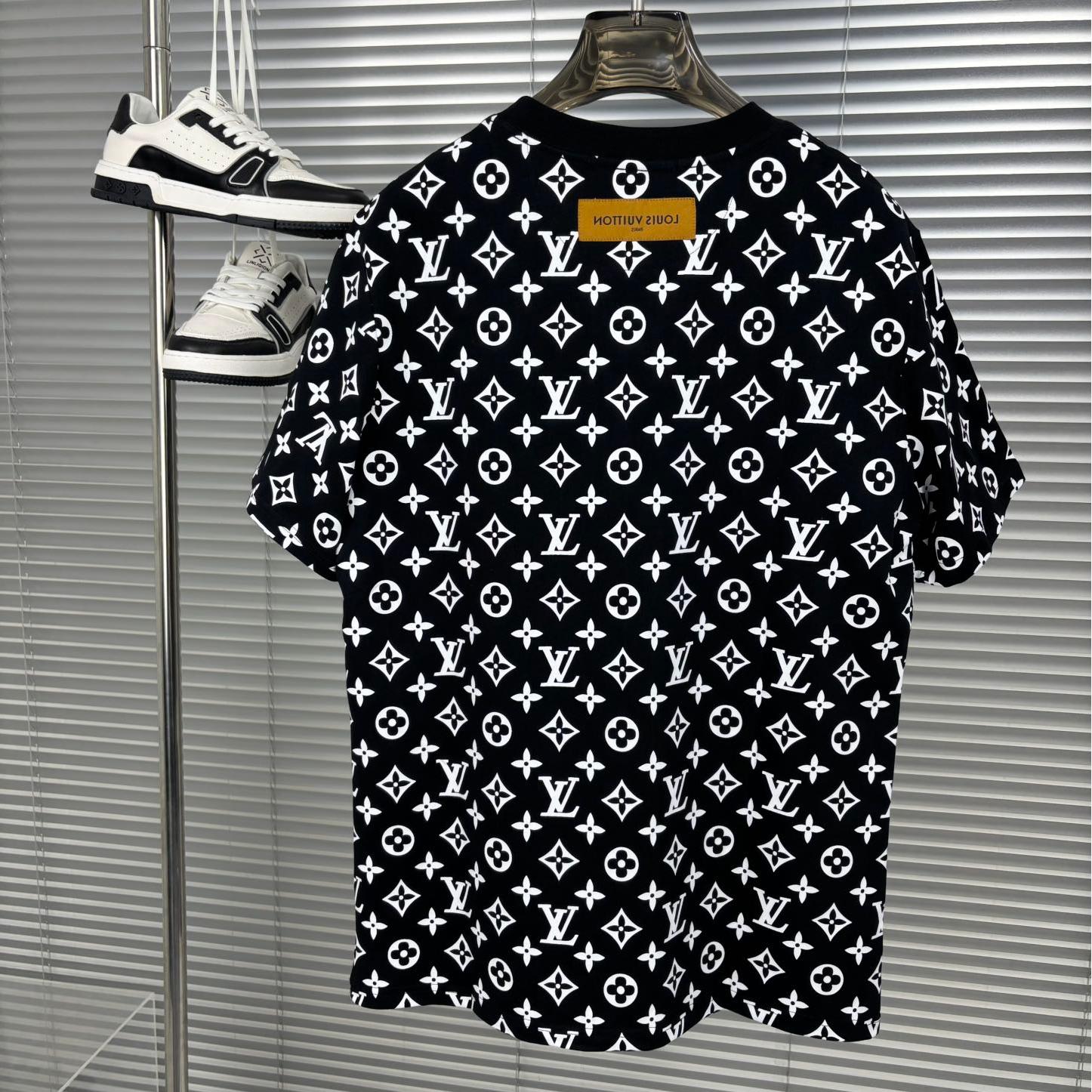 T-shirt with all over print