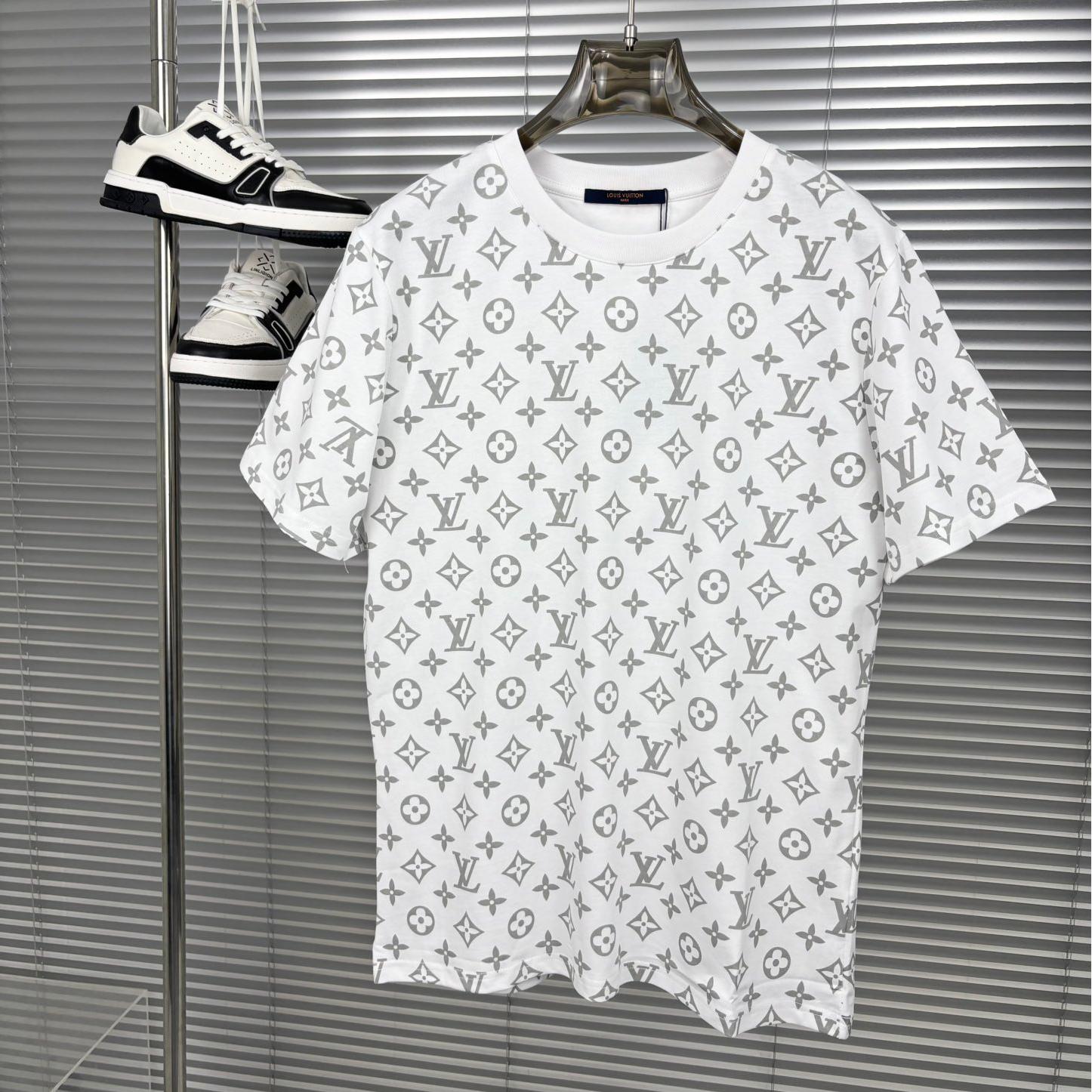 T-shirt with all over print