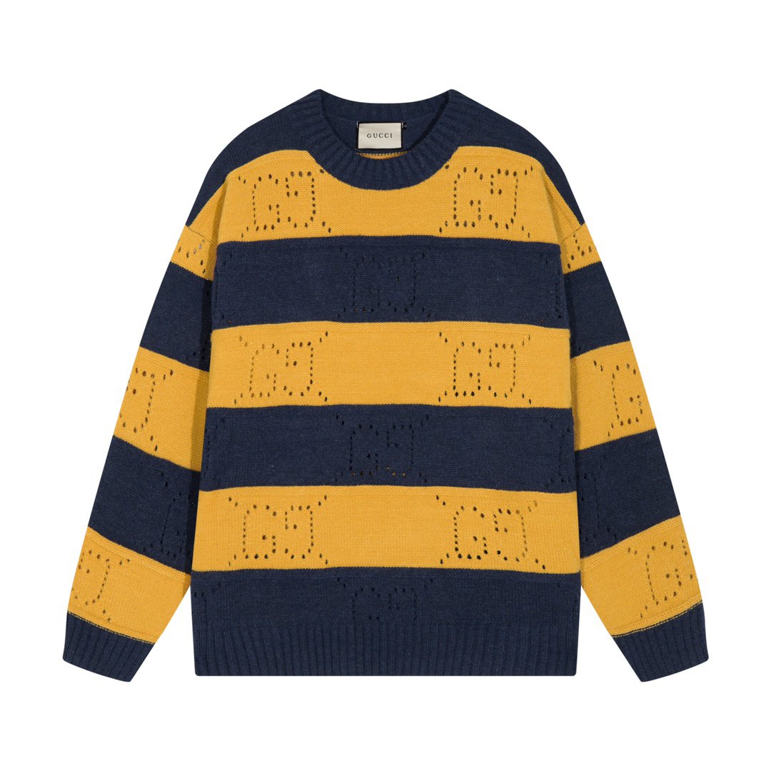 Line cut-out crew neck sweater