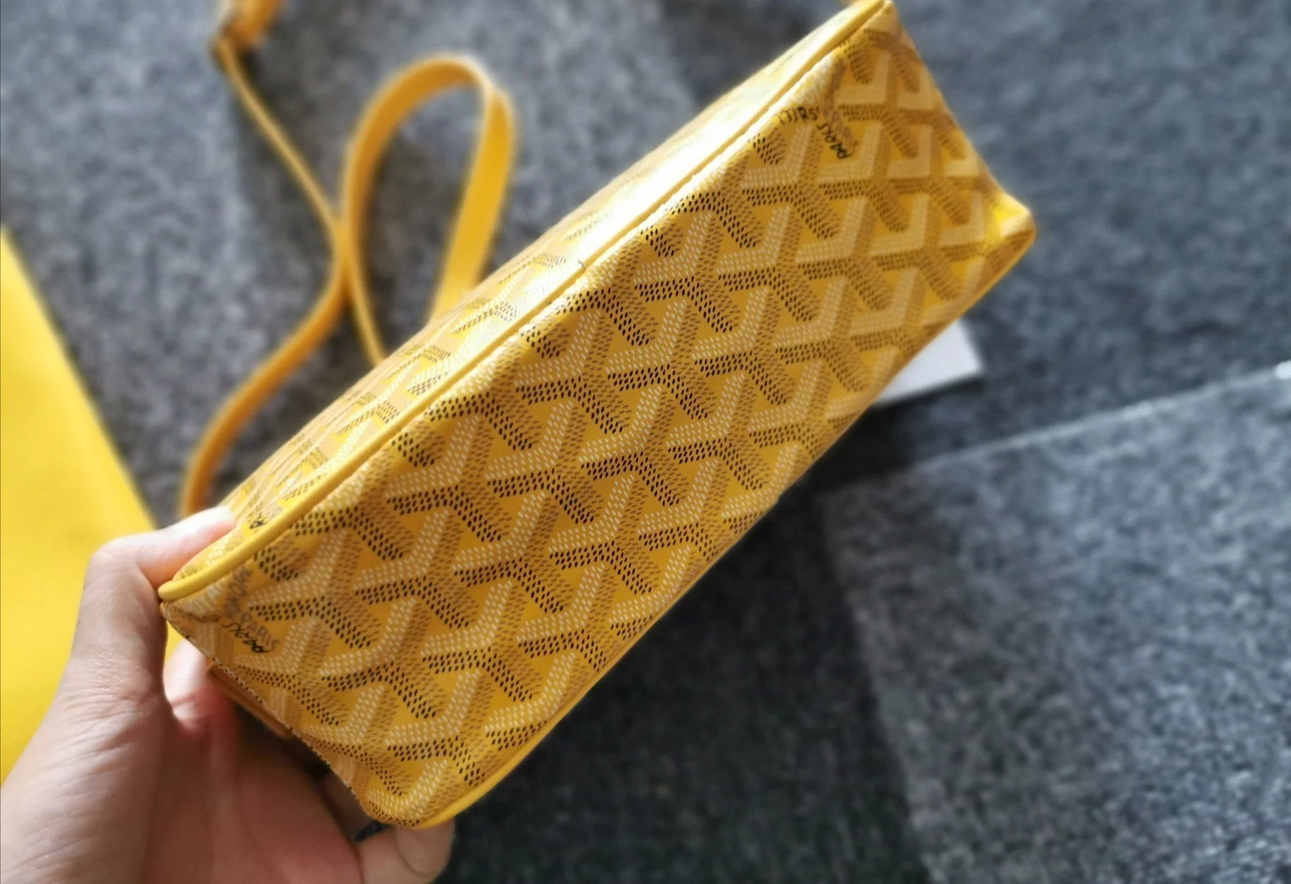 Cap-Vert Pm Bag 23cm Yellow