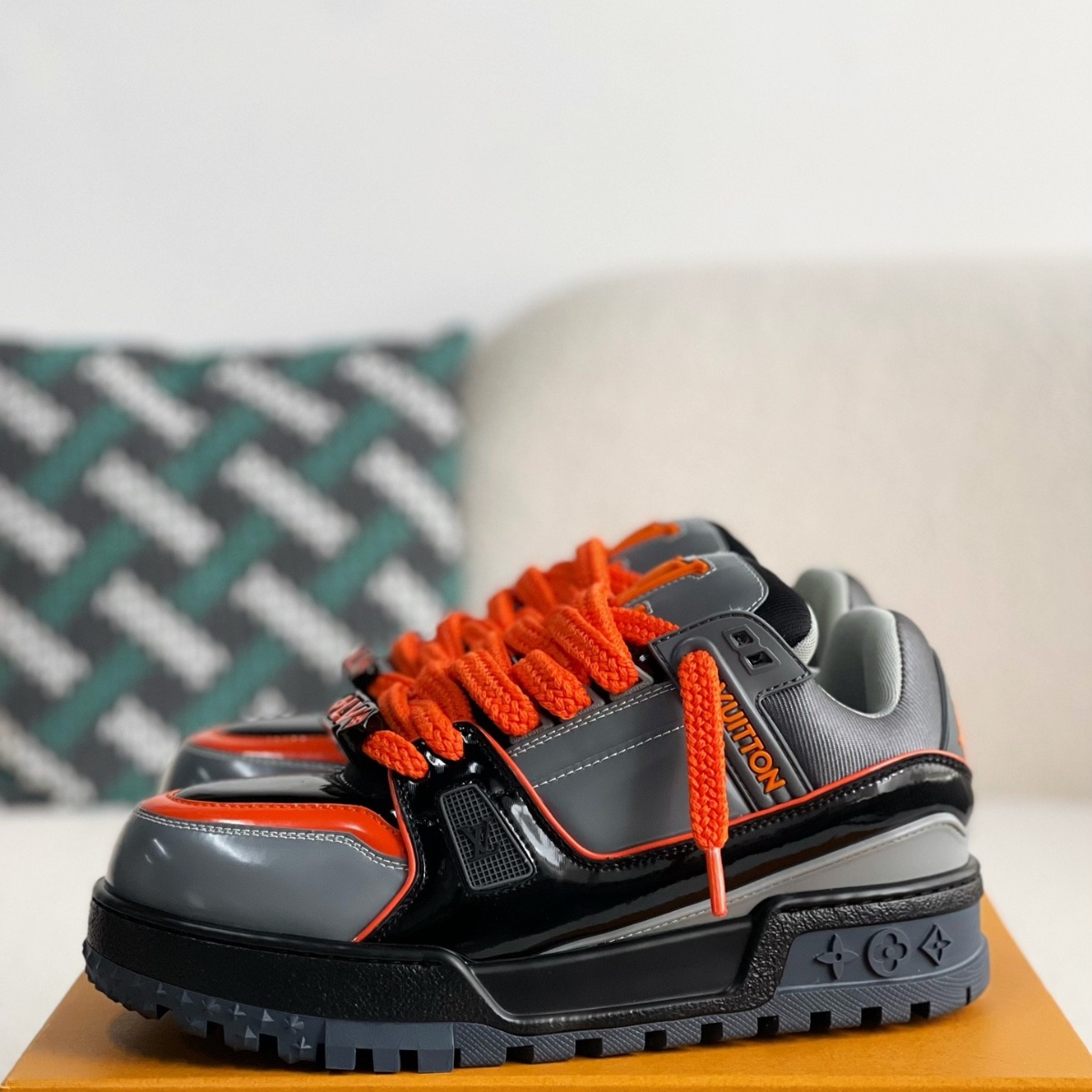 Trainer Maxi Black Orange Monogram