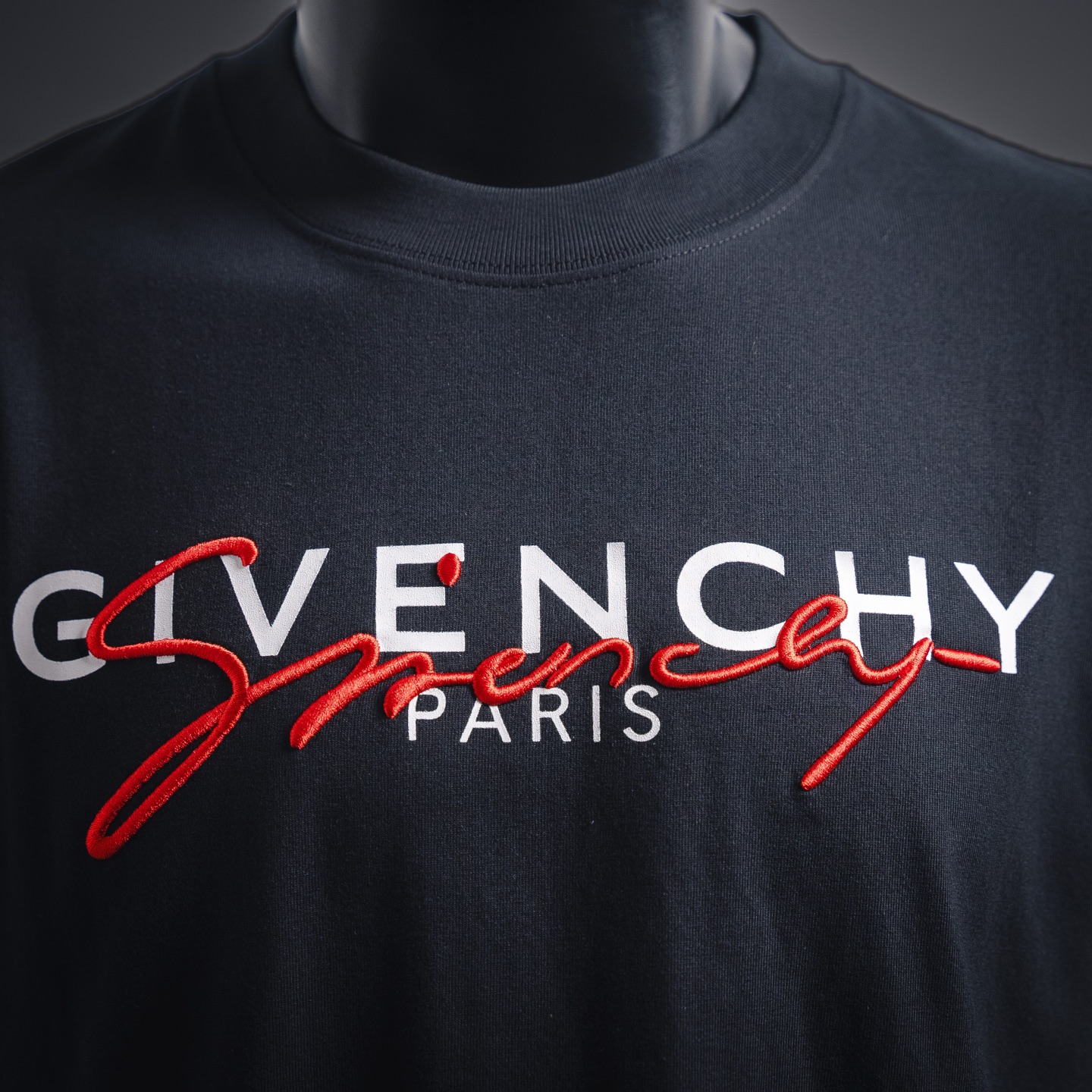 Cursive 3D Embroidery Short Sleeve T-Shirt