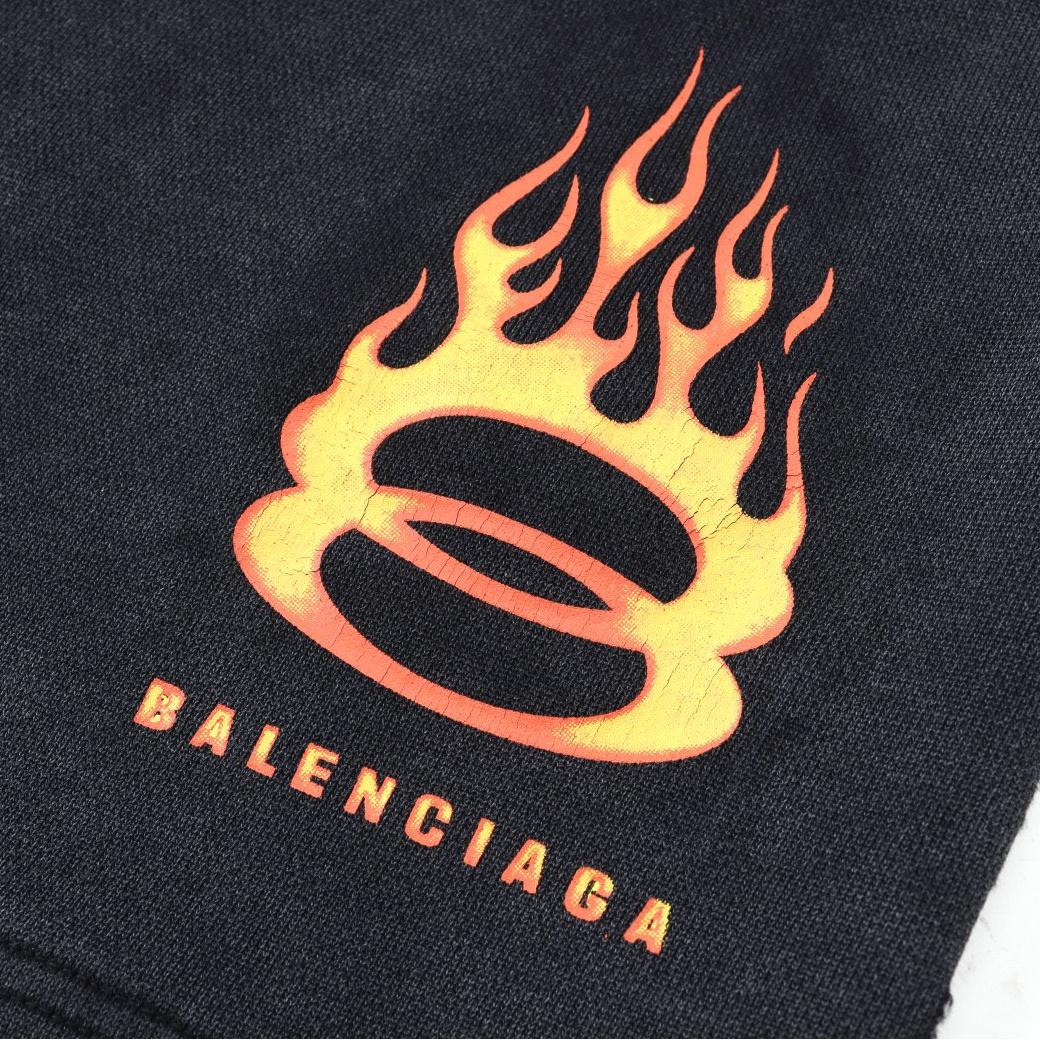 Flame Lettering Distressed Shorts