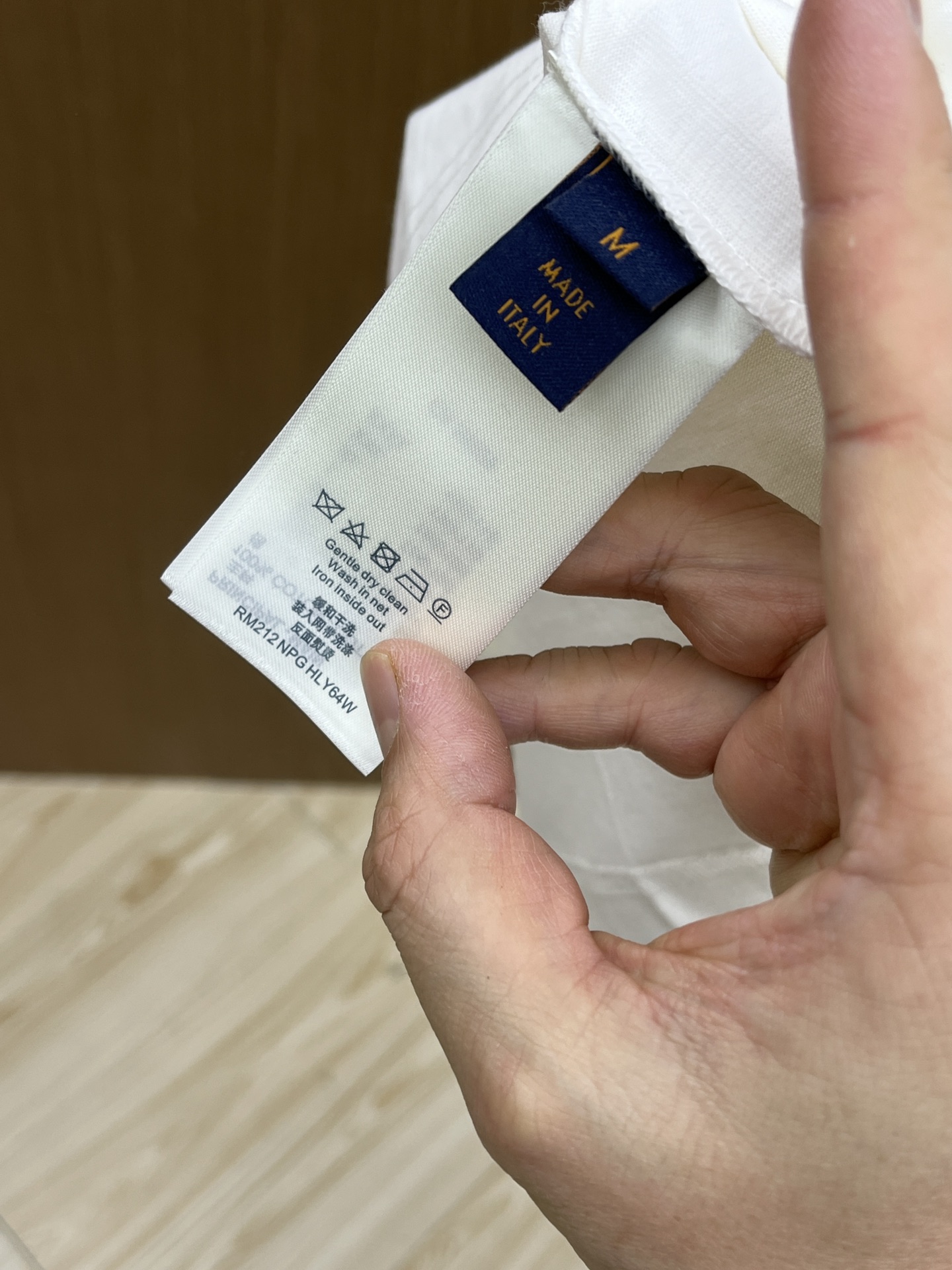 Chest Embossed Letter Short Sleeve T-Shirt