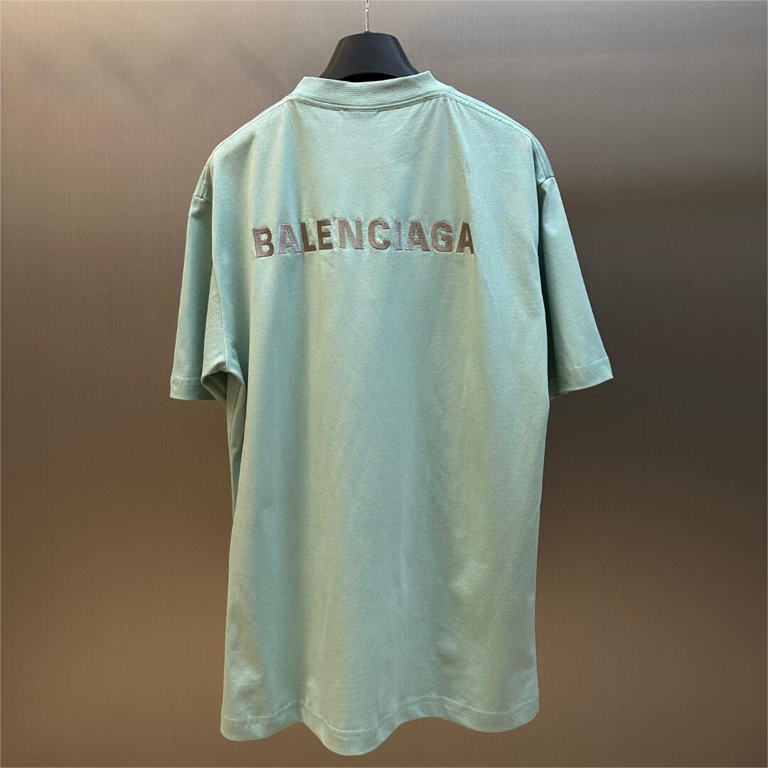 Mint green embroidered short-sleeved T-shirt