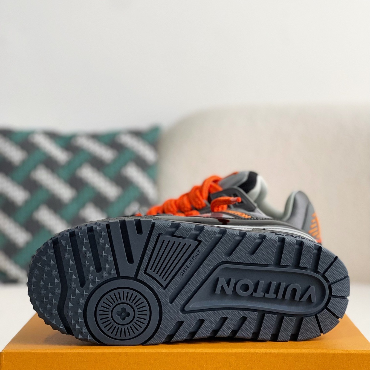 Trainer Maxi Black Orange Monogram