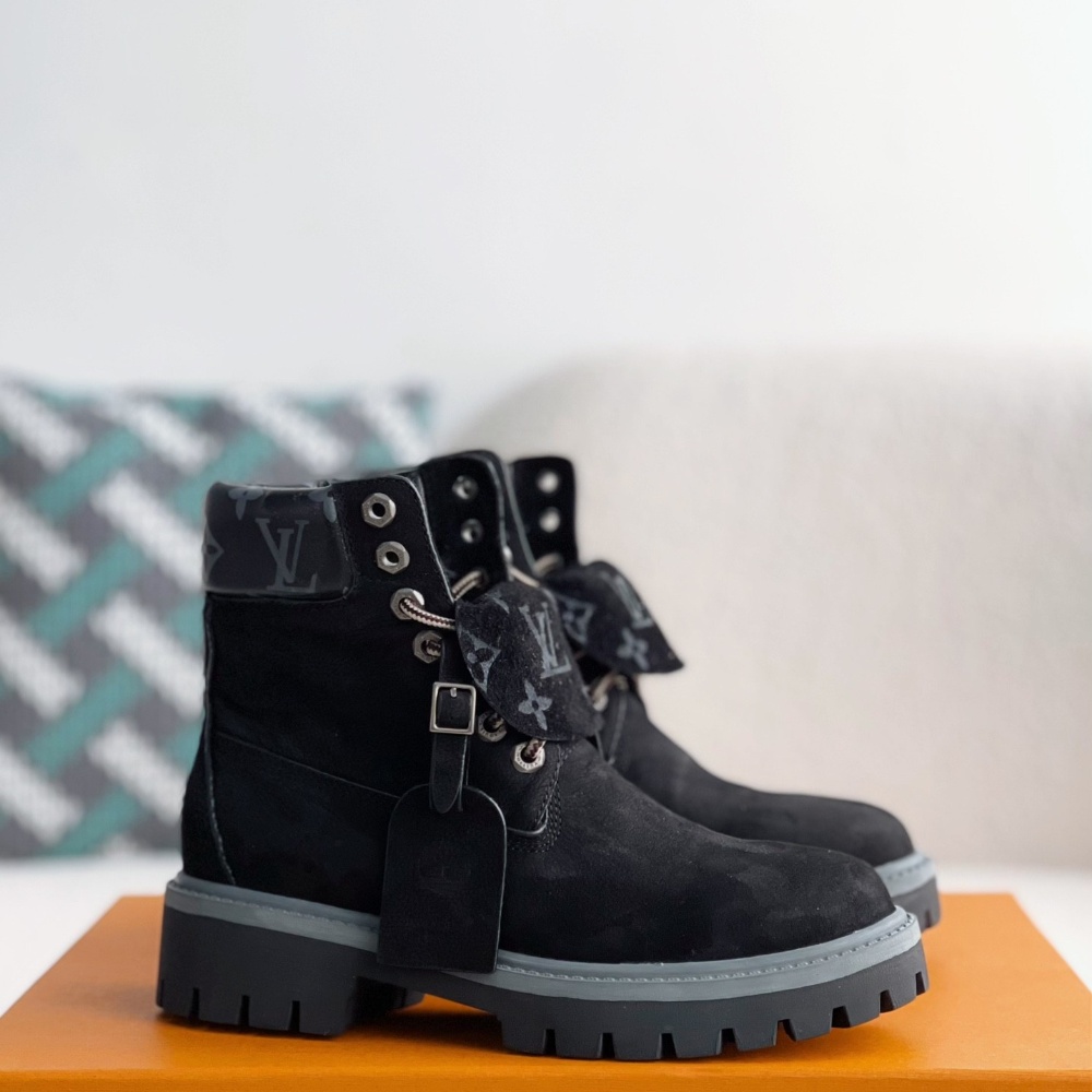 「#2511」Wheat colored letter ankle boots