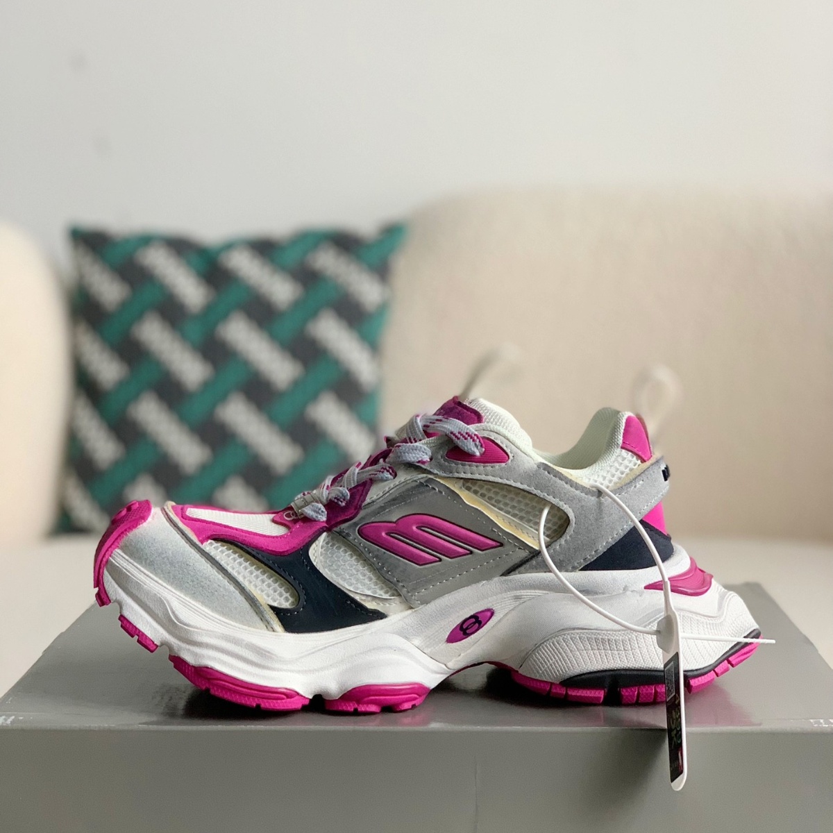 Balenciaga Cargo Sneakers in Grey/White/Pink