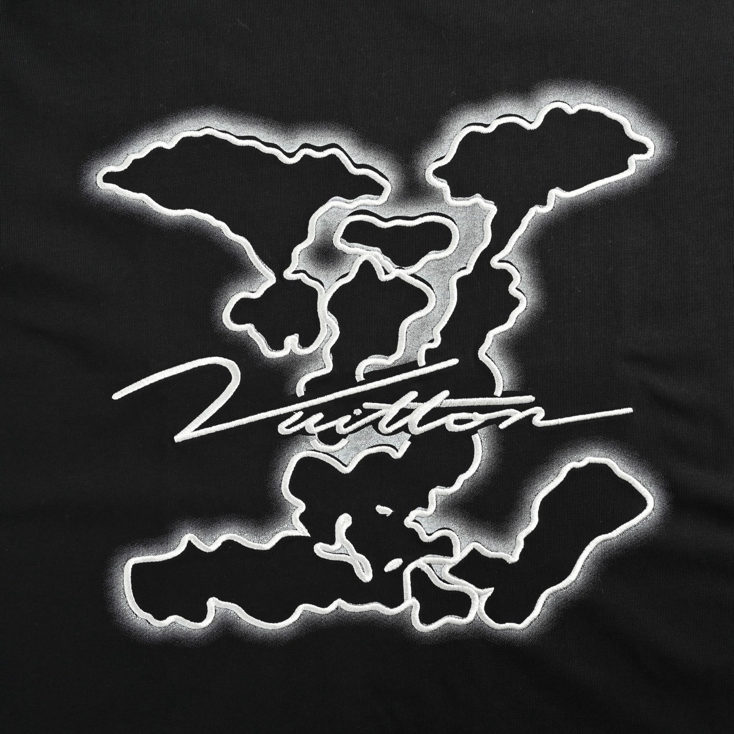 Clouds and large letters embroidered T-shirt