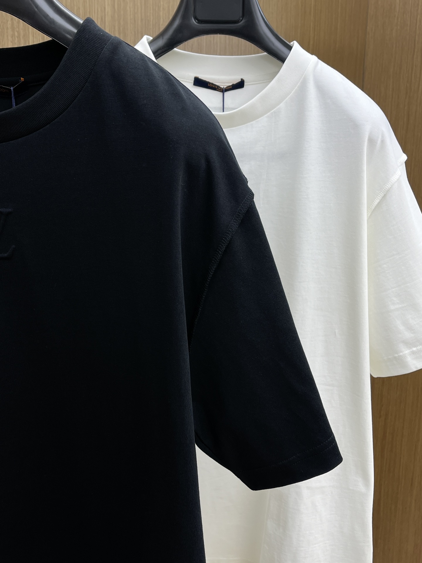 Chest Embossed Letter Short Sleeve T-Shirt