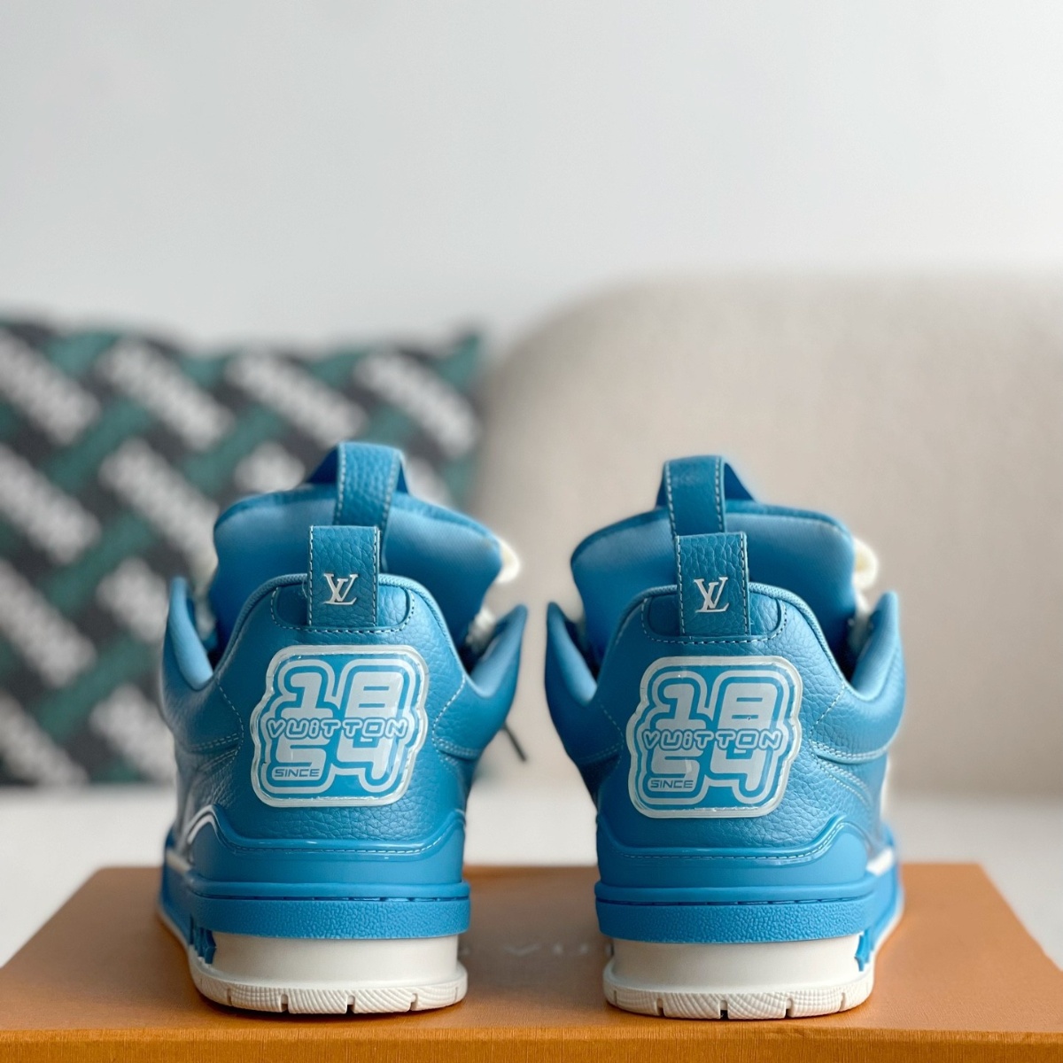 Blue men's sports shoes