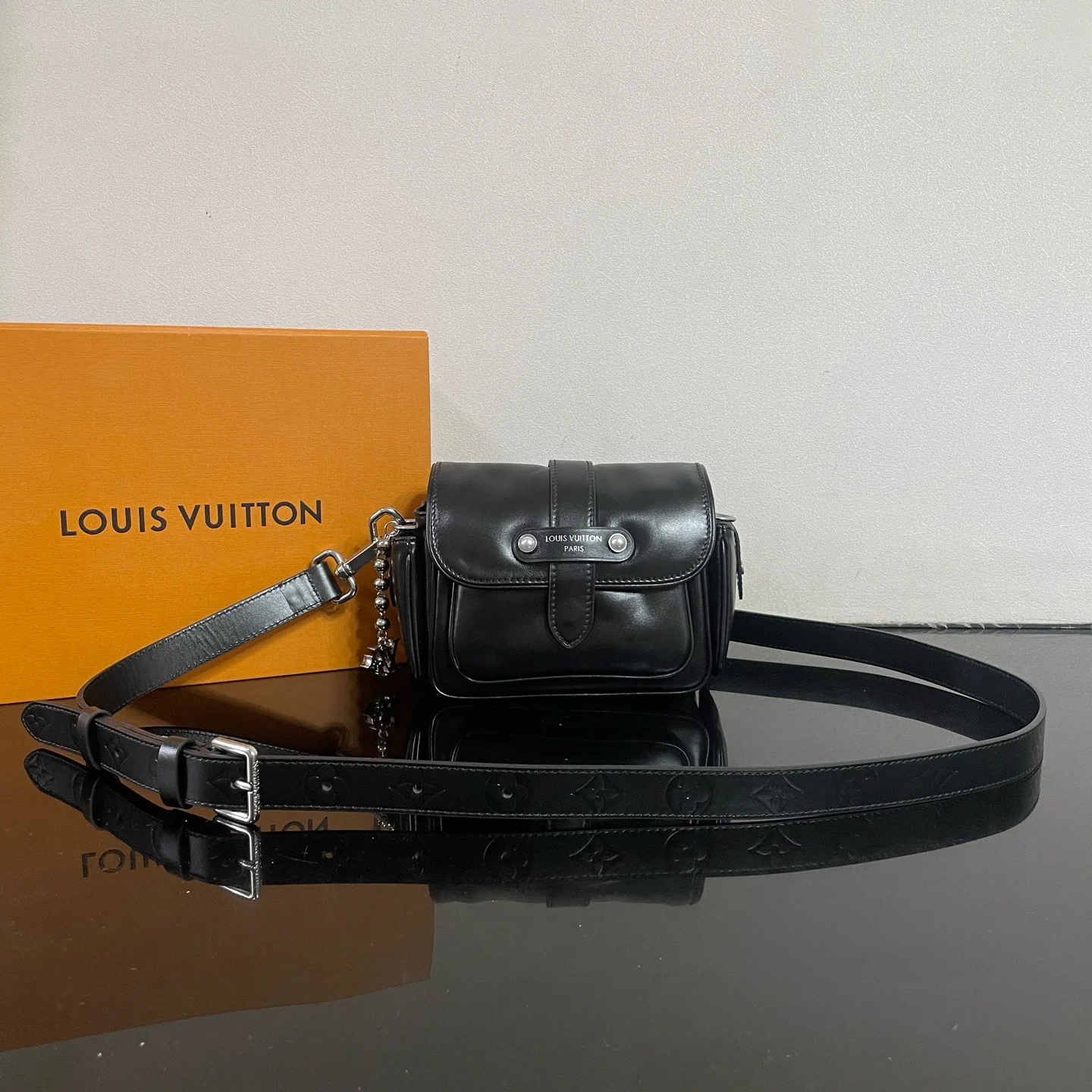 Men's full leather messenger bag