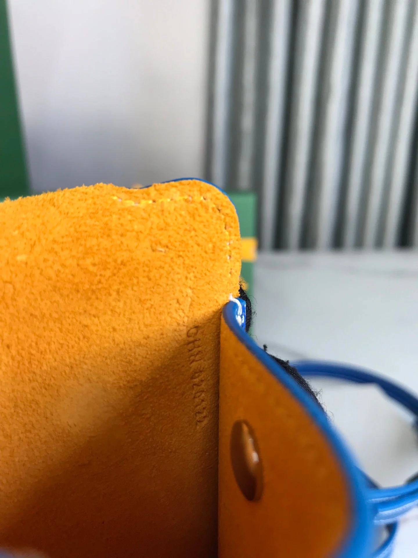 Gm Case 18 In Blue Canvas