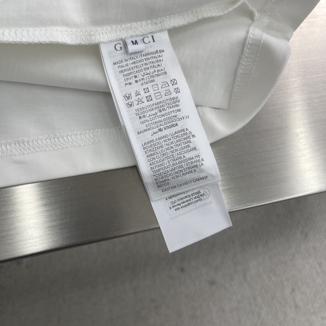 Cotton short-sleeved T-shirt