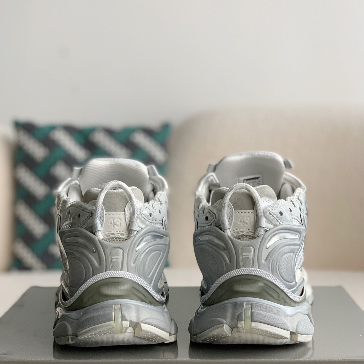 Runner Leather Free White
