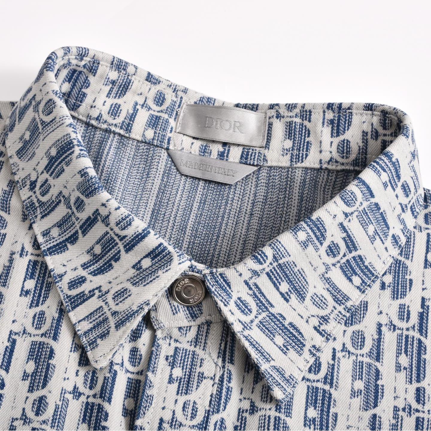 Short-sleeved denim shirt with all-over print