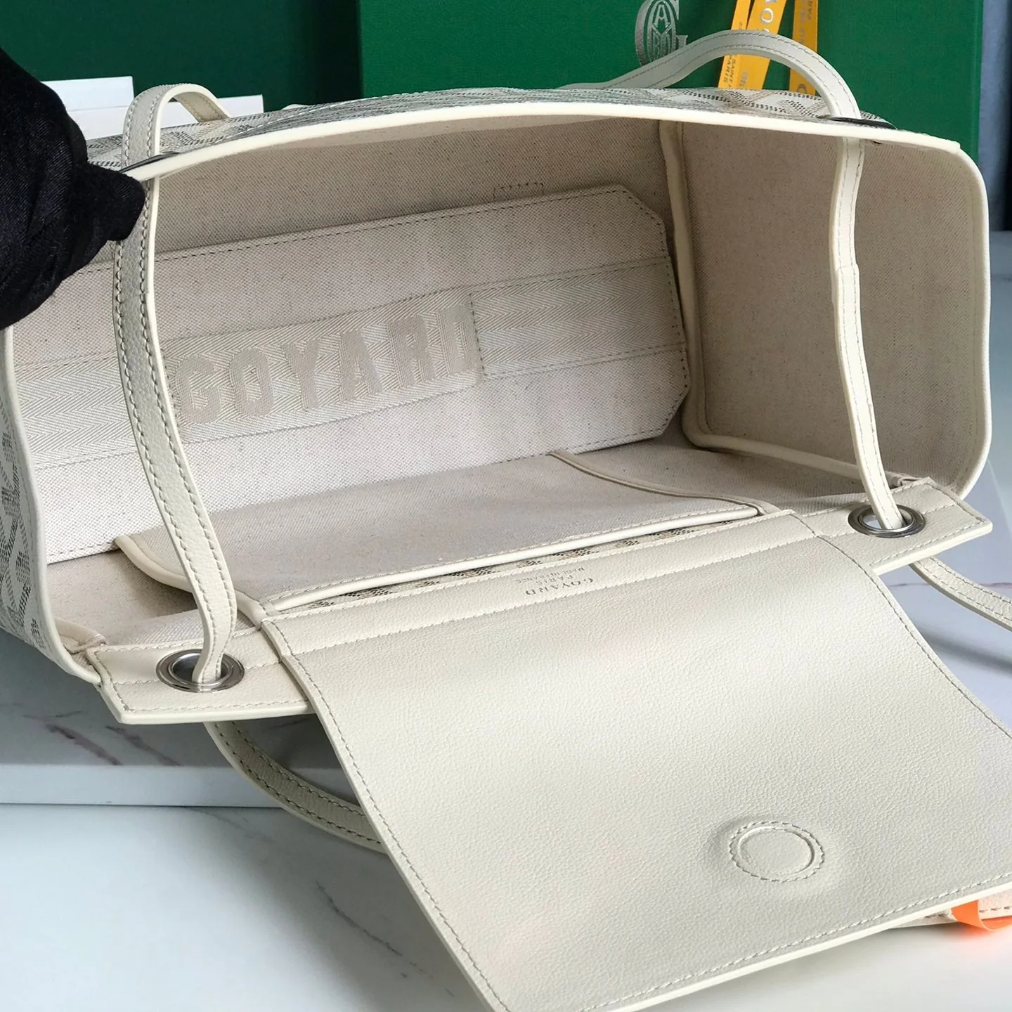 BAG 30 IN WHITE CANVAS AND CALFSKIN