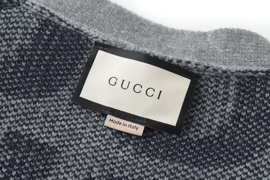 Guc 24SS intarsia all-over print sweater